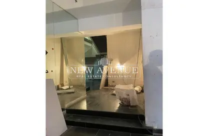 Retail - Studio - 1 Bathroom for sale in Tharwat Bridge - Dokki - Giza