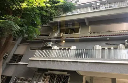 Villa - 5 Bedrooms - 4 Bathrooms for sale in Street 16 - Maadi - Hay El Maadi - Cairo