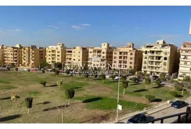 Apartment - 3 Bedrooms - 3 Bathrooms for sale in El Narges Buildings - Al Narges - New Cairo City - Cairo