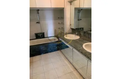 Apartment - 3 Bedrooms - 1 Bathroom for sale in Sarayat Al Maadi - Hay El Maadi - Cairo