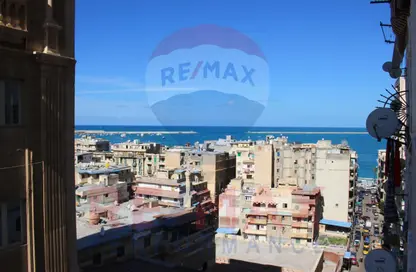 Apartment - 5 Bedrooms - 1 Bathroom for rent in El Mansheya - Hay El Gomrok - Alexandria