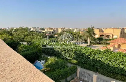 Villa - 4 Bedrooms - 4 Bathrooms for sale in Zizinia Flowers - 5th District - Shorouk City - Cairo