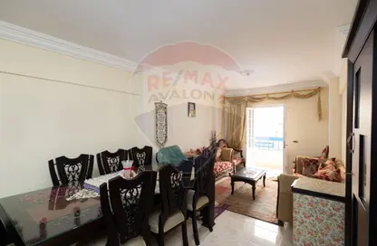 Apartment - 3 Bedrooms - 2 Bathrooms for sale in Gamal Abdel Nasser Road - El Asafra Bahary - Asafra - Hay Than El Montazah - Alexandria