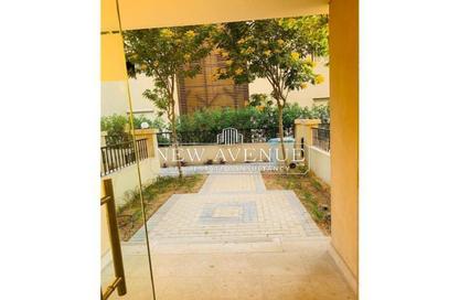 Apartment - 3 Bedrooms - 2 Bathrooms for sale in Sarai - Mostakbal City Compounds - Mostakbal City - Future City - Cairo