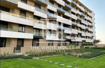 Apartment - 2 Bedrooms - 2 Bathrooms for sale in Al Burouj Compound - El Shorouk Compounds - Shorouk City - Cairo