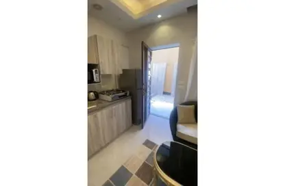 Apartment - 1 Bathroom for rent in The Gate Plaza Mall - 10th District - Sheikh Zayed City - Giza