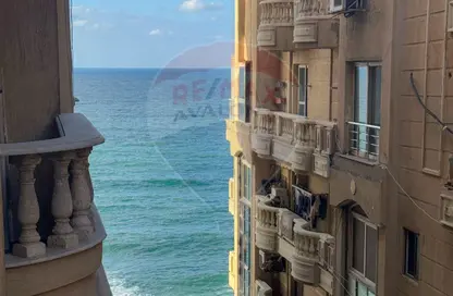 Apartment - 3 Bedrooms - 2 Bathrooms for sale in Al Geish Road - Laurent - Hay Sharq - Alexandria