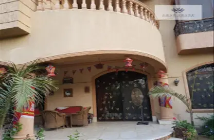 Villa - 4 Bathrooms for sale in Ganoob El Acadimia - New Cairo City - Cairo