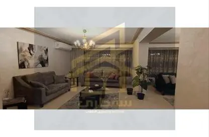 Apartment - 3 Bedrooms - 2 Bathrooms for rent in Gameat Al Dewal Al Arabeya St. - Mohandessin - Giza