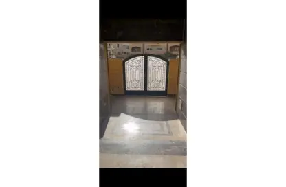 Apartment - 3 Bedrooms - 2 Bathrooms for sale in Area B - Ganoob El Acadimia - New Cairo City - Cairo