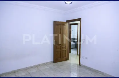 Apartment - 3 Bedrooms - 2 Bathrooms for sale in El Gaish Road - Sidi Beshr - Hay Awal El Montazah - Alexandria