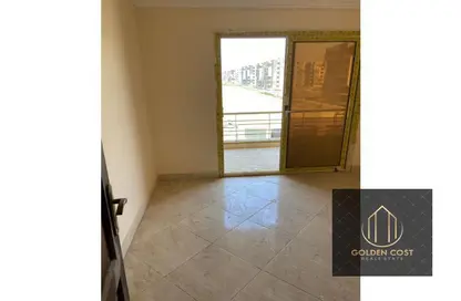 Apartment - 3 Bedrooms - 2 Bathrooms for sale in El Koronfel - The 5th Settlement - New Cairo City - Cairo