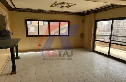 Apartment - 3 Bedrooms - 2 Bathrooms for sale in Nagaty Serag St. - 8th Zone - Nasr City - Cairo