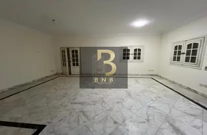 Villa for rent in Ganoob El Acadimia - New Cairo City - Cairo