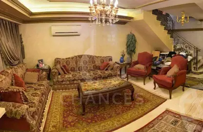 Duplex - 4 Bedrooms - 3 Bathrooms for sale in Thirteenth Sector - Zahraa El Maadi - Hay El Maadi - Cairo