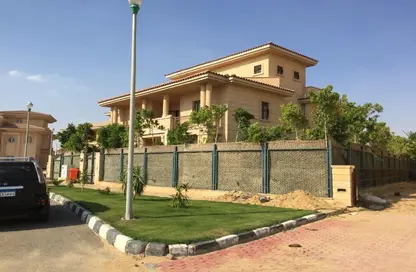 Villa - 5 Bedrooms - 5 Bathrooms for rent in Madinaty - Cairo