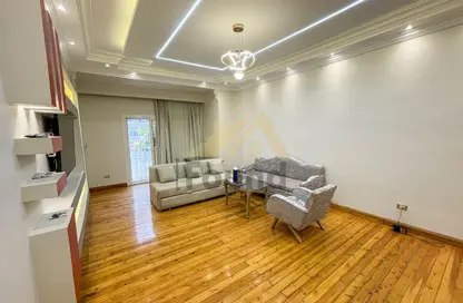 Apartment - 3 Bedrooms - 2 Bathrooms for rent in Lazoghly Square St. - Abdeen - Cairo