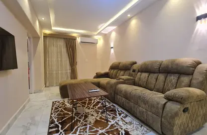 Apartment - 2 Bedrooms - 2 Bathrooms for rent in Nasr City - Cairo