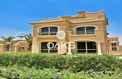 Villa - 5 Bedrooms - 4 Bathrooms for sale in Al Patio 5 East - El Patio - El Shorouk Compounds - Shorouk City - Cairo