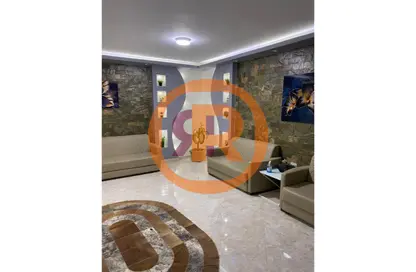 Clinic - Studio - 2 Bathrooms for sale in Rayhanah Plaza - Zahraa El Maadi - Hay El Maadi - Cairo