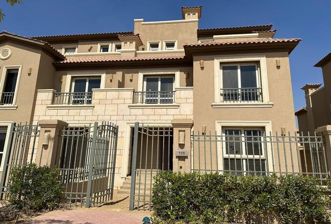 Villa - 5 Bedrooms - 6 Bathrooms for sale in La Vista City - New Capital Compounds - New Capital City - Cairo