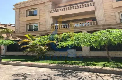 Apartment - 3 Bedrooms - 2 Bathrooms for rent in Musab Bin Omair St. - Area E - Ganoob El Acadimia - New Cairo City - Cairo