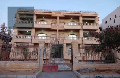 Apartment - 3 Bedrooms - 3 Bathrooms for sale in El Nady District - Shorouk City - Cairo