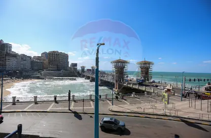 Apartment - 3 Bedrooms - 2 Bathrooms for sale in Stanley - Hay Sharq - Alexandria