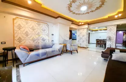 Apartment - 2 Bedrooms - 2 Bathrooms for sale in Mohammad Ngeeb Street - Sidi Beshr - Hay Awal El Montazah - Alexandria