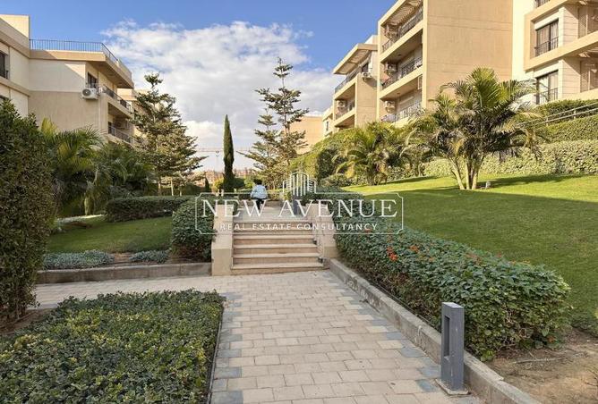 Apartment - 3 Bedrooms - 3 Bathrooms for sale in Fifth Square - The 5th Settlement - New Cairo City - Cairo