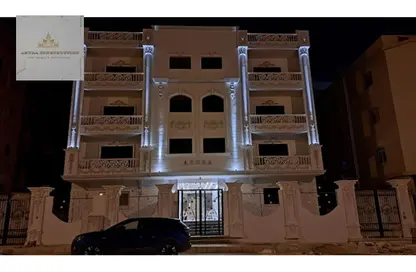 Apartment - 3 Bedrooms - 3 Bathrooms for sale in Beverly Hills Road - 17th District - Sheikh Zayed City - Giza