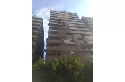 Apartment - 4 Bedrooms - 2 Bathrooms for sale in 6th Zone - Nasr City - Cairo