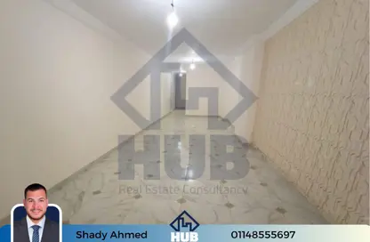 Apartment - 3 Bedrooms - 2 Bathrooms for sale in Mostafa Fahmy St. - Glim - Hay Sharq - Alexandria