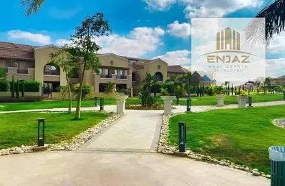 Apartment - 2 Bedrooms - 2 Bathrooms for sale in Maadi View - El Shorouk Compounds - Shorouk City - Cairo