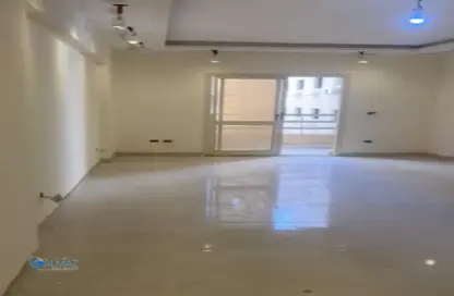 Apartment - 3 Bedrooms - 2 Bathrooms for rent in South Lotus - El Lotus - New Cairo City - Cairo