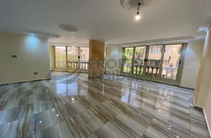 Apartment - 3 Bedrooms - 2 Bathrooms for sale in Abd Al Hameed Soliman St. - Al Agouza - Giza