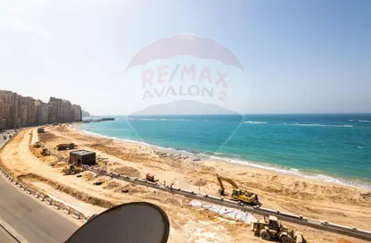 Apartment - 2 Bedrooms - 1 Bathroom for sale in Al Geish Road - El Mandara - Hay Than El Montazah - Alexandria