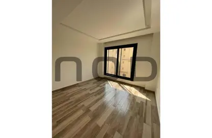 Apartment - 3 Bedrooms - 3 Bathrooms for sale in Midtown - South Investors Area - New Cairo City - Cairo