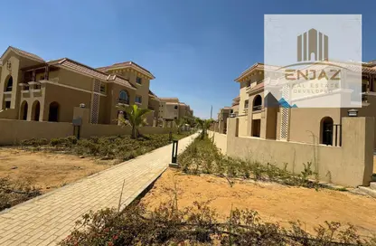 Townhouse - 3 Bedrooms - 3 Bathrooms for sale in Maadi View - El Shorouk Compounds - Shorouk City - Cairo