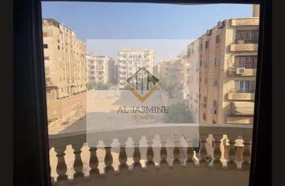 Apartment - 3 Bedrooms - 2 Bathrooms for sale in Gate 1 - Khofo - Hadayek El Ahram - Giza