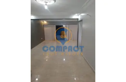 Apartment - 3 Bedrooms - 3 Bathrooms for sale in 1st District - Sheikh Zayed City - Giza