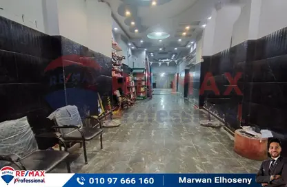 Retail - Studio - 2 Bathrooms for sale in Khaled Ibn Al Walid St. - Miami - Hay Awal El Montazah - Alexandria