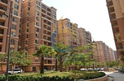 Apartment - 2 Bedrooms - 2 Bathrooms for sale in Maadi Gardens - Maadi - Hay El Maadi - Cairo