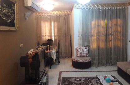 Apartment - 3 Bedrooms - 1 Bathroom for sale in Zahraa Al Maadi St. - Degla - Hay El Maadi - Cairo