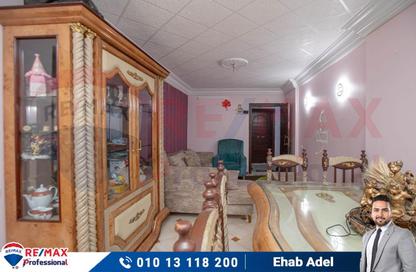 Apartment - 2 Bedrooms - 1 Bathroom for sale in Al Nasr St. - Smouha - Hay Sharq - Alexandria