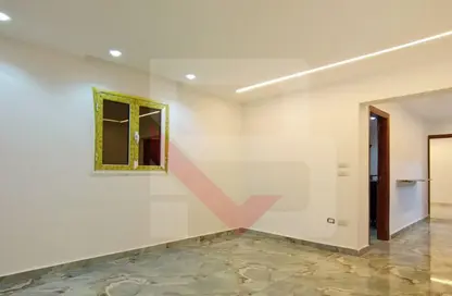 Apartment - 3 Bedrooms - 2 Bathrooms for sale in Abou Al Arab St. - Miami - Hay Awal El Montazah - Alexandria