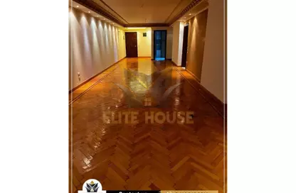 Apartment - 3 Bedrooms - 2 Bathrooms for rent in Mohamed Bahaa Al Din Al Ghouri St. - Smouha - Hay Sharq - Alexandria