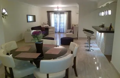 Apartment - 3 Bedrooms - 3 Bathrooms for sale in Kingsway - Boulevard Road - Green Belt - 6 October City - Giza