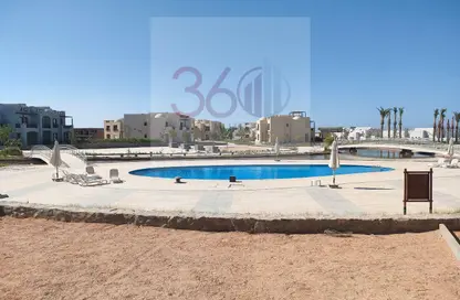 Chalet - 3 Bedrooms - 3 Bathrooms for sale in Makadi Orascom Resort - Makadi - Hurghada - Red Sea