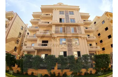 Apartment - 3 Bedrooms - 3 Bathrooms for sale in South Lotus - El Lotus - New Cairo City - Cairo